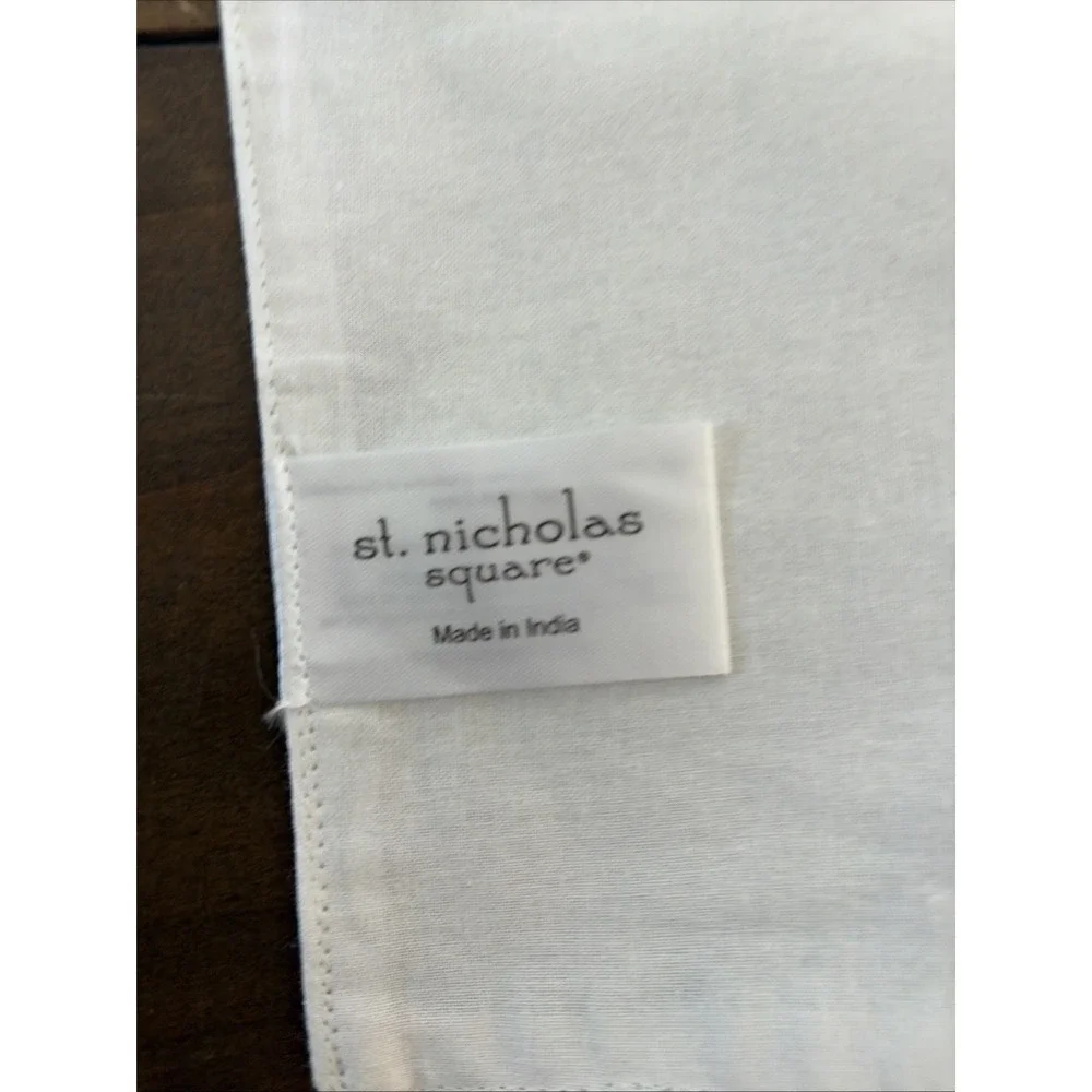 St Nicholas Square Coastal Shell Tree Table Runner Size OS Green Linen Cotton